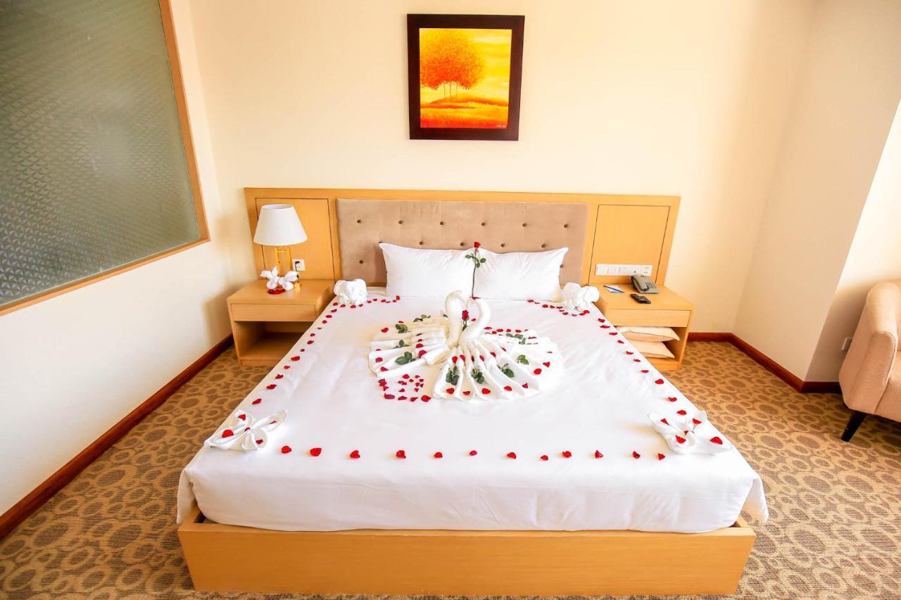 Bavico Plaza Hotel Да Лат Екстериор снимка