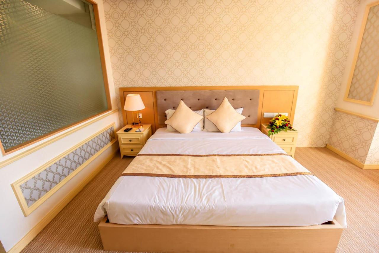 Bavico Plaza Hotel Да Лат Екстериор снимка